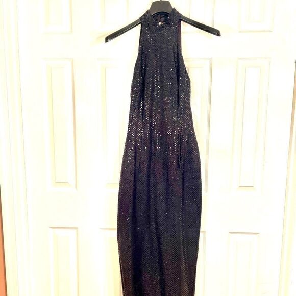VINTAGE ROBERTA HIGH NECK BLACK SEQUIN GOWN 12 - Picture 1 of 8